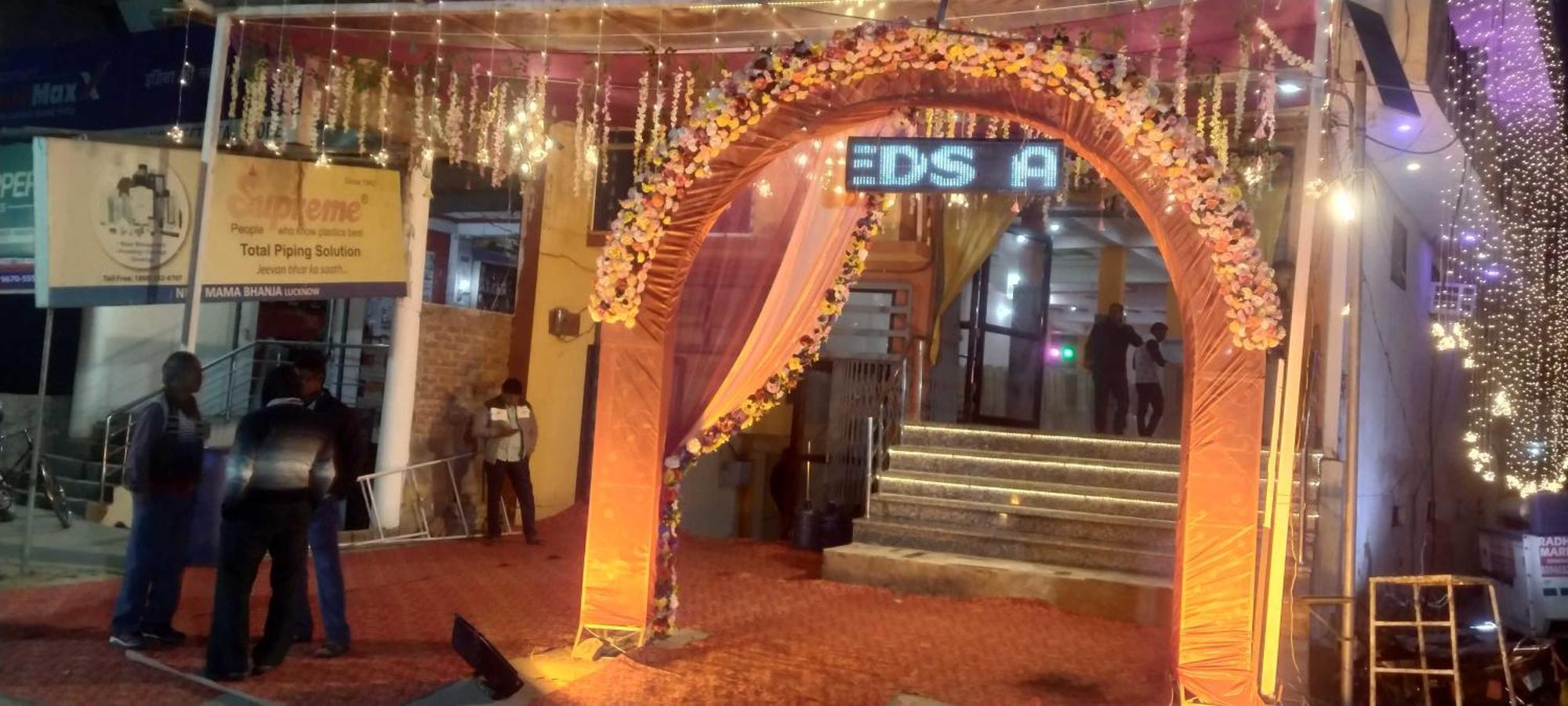 Oyo Hotel Radhe Krishna Marriage Hall Lucknow Bagian luar foto